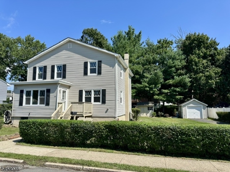 Great curb appeal