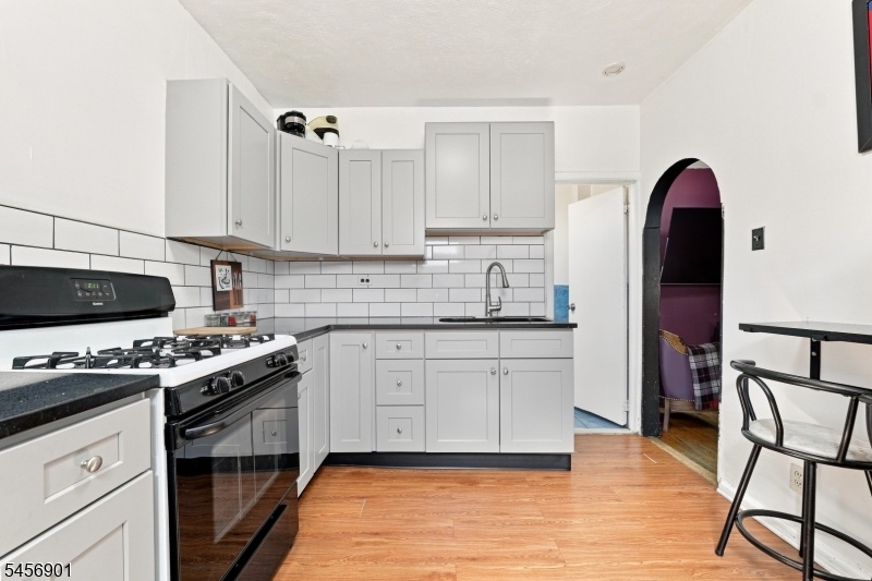 Unit 2: Kitchen