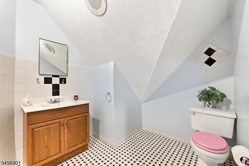 Unit 3: Bathroom