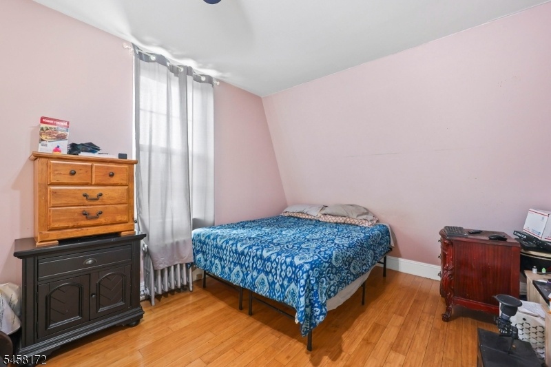Attic room 2