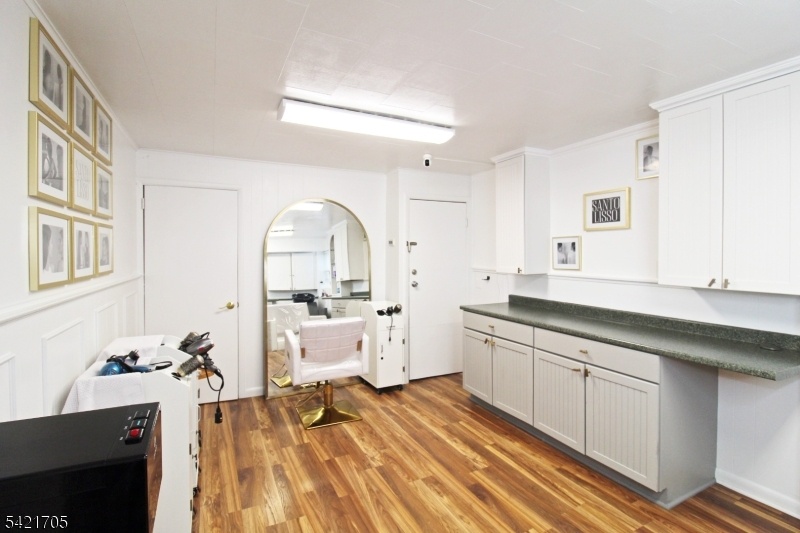 Salon
