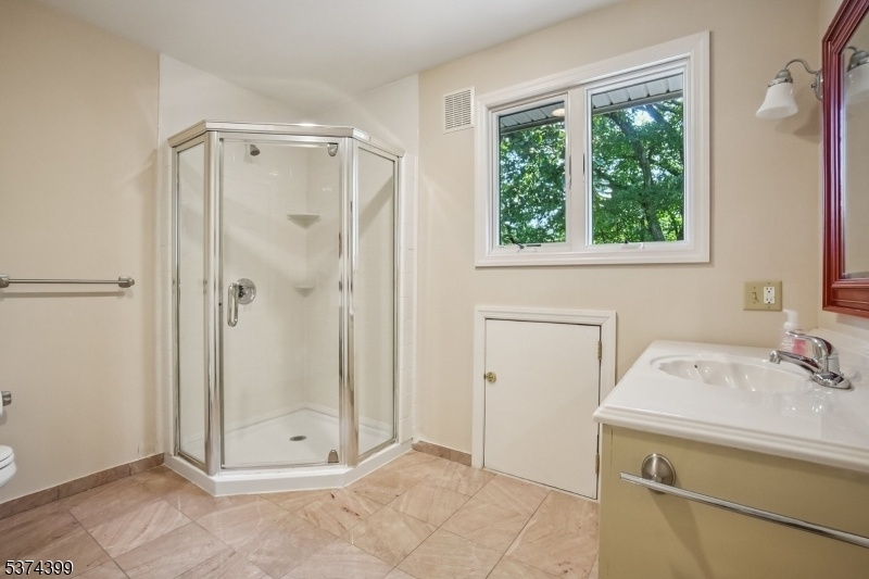 ensuit bath