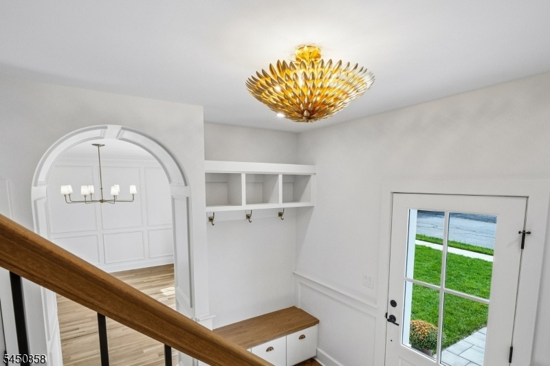 foyer to dining room