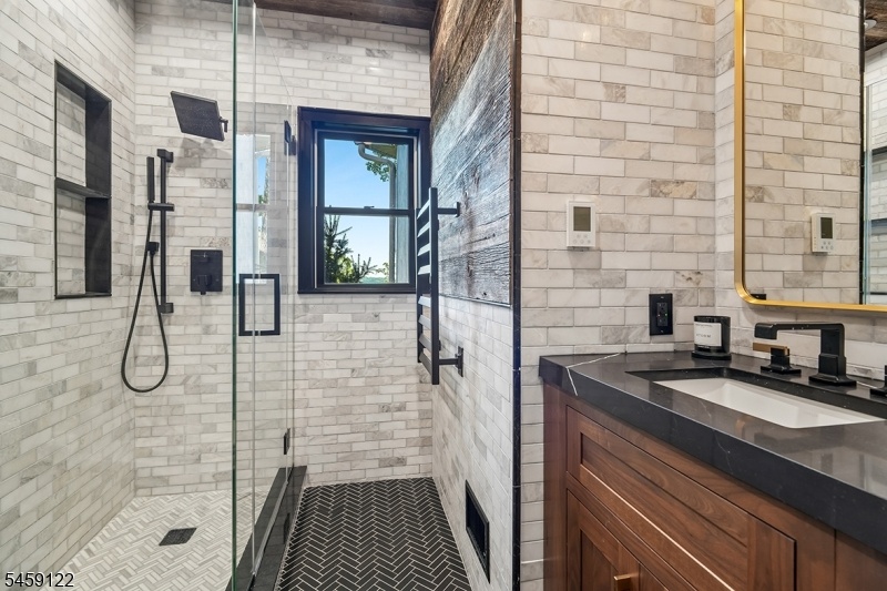 1st Floor Full Bath
