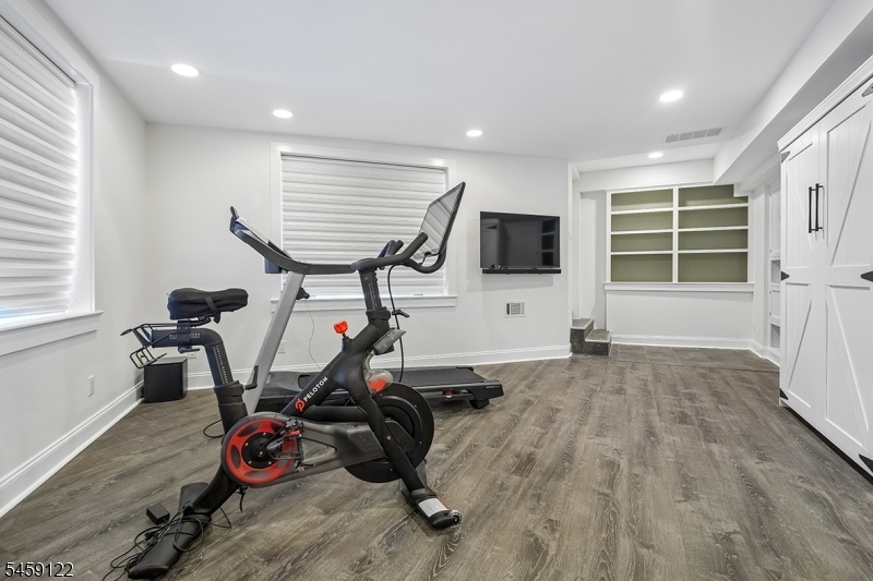 Lower Level Rec Room (walkout)