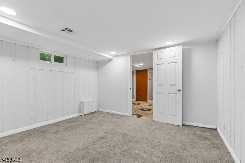 Lower level guest room/office
