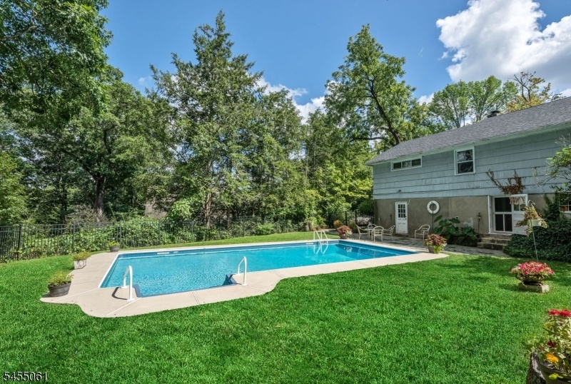 Heated Gunite In-ground Pool