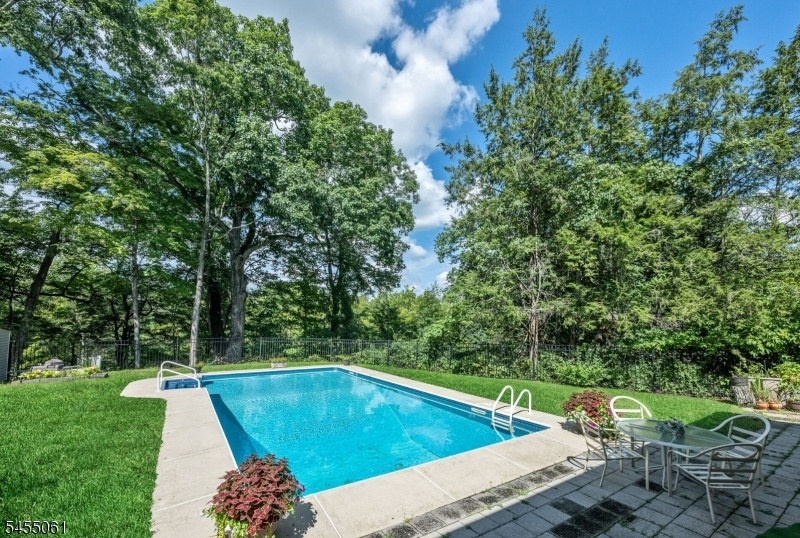 Heated Gunite In-ground Pool
