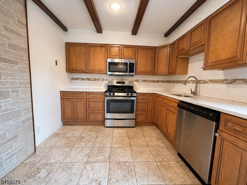 Kitchen 3