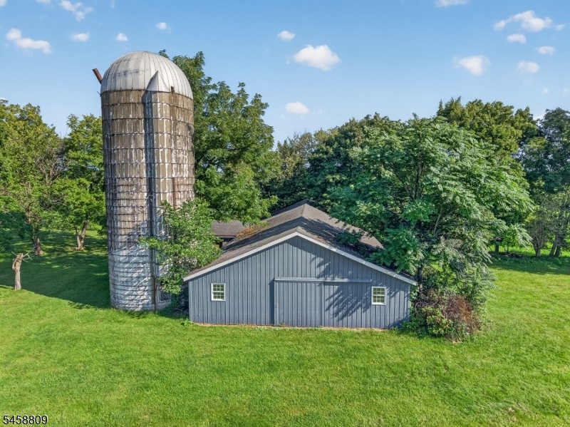 silo+barn