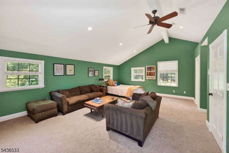 Bonus room