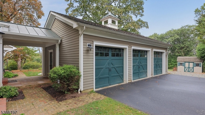 Three car garage