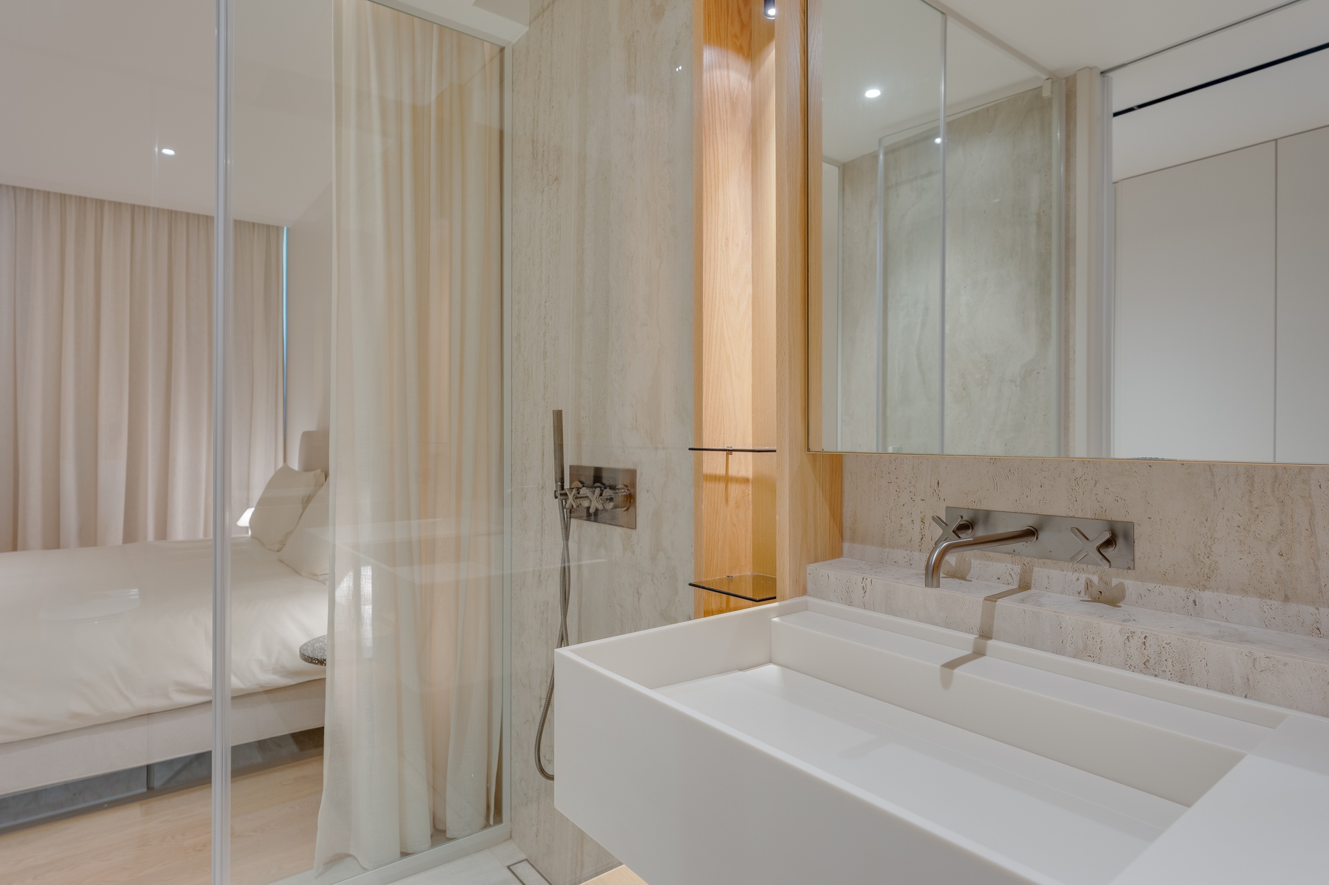 Ensuite bedroom - bathroom