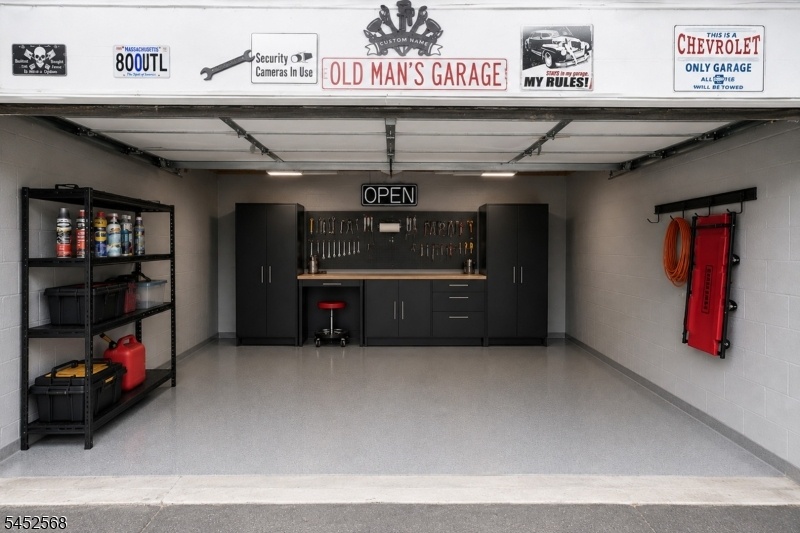 2 Car Garage