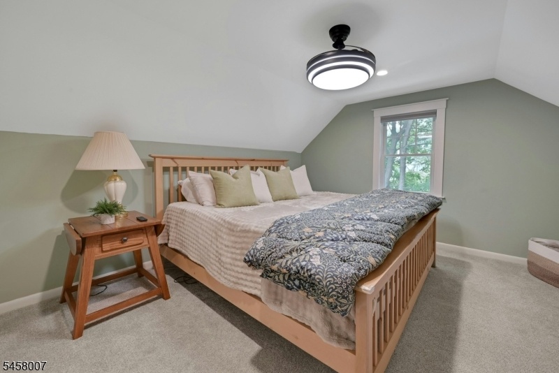 BR#3 w/ ceiling fan