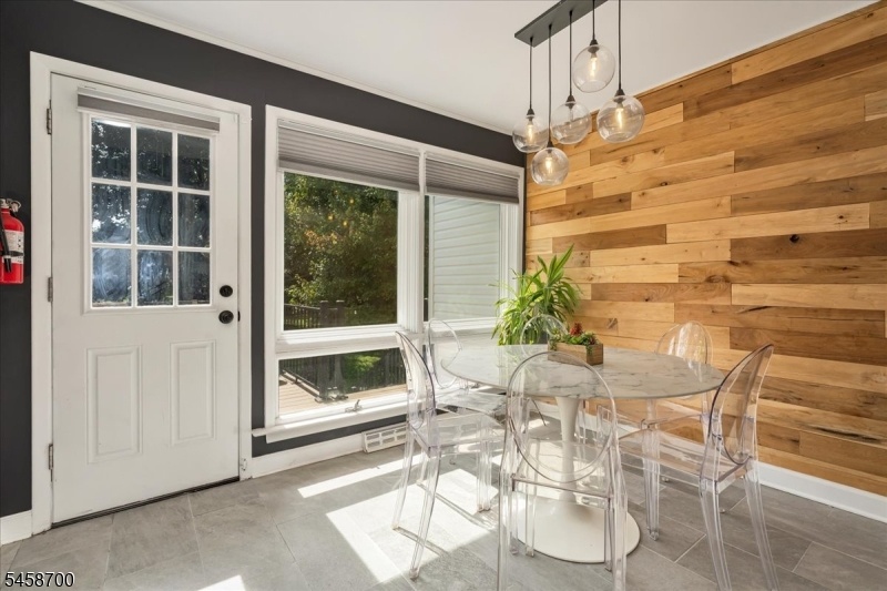 Breakfast Room