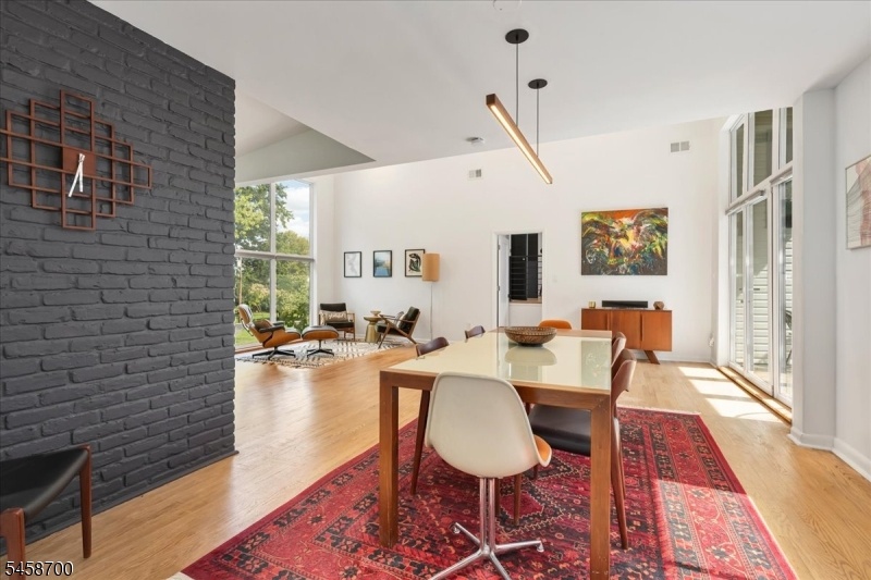 Dining Room to Sitting Room