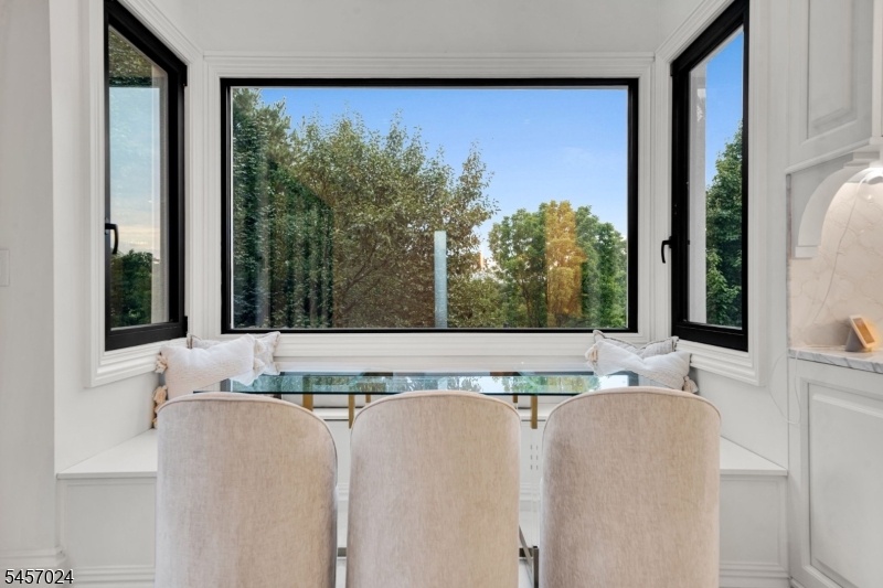 Breakfast Nook
