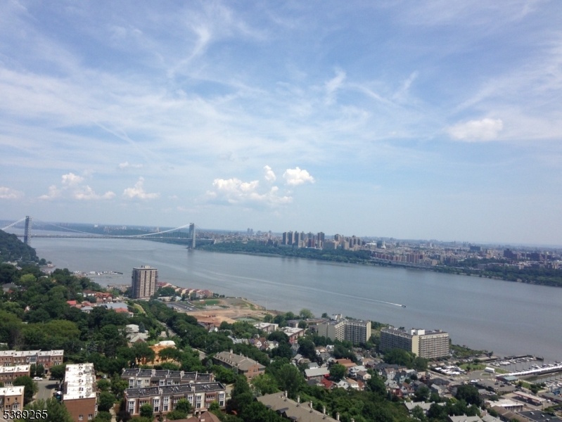 Nyc View 2nd floor