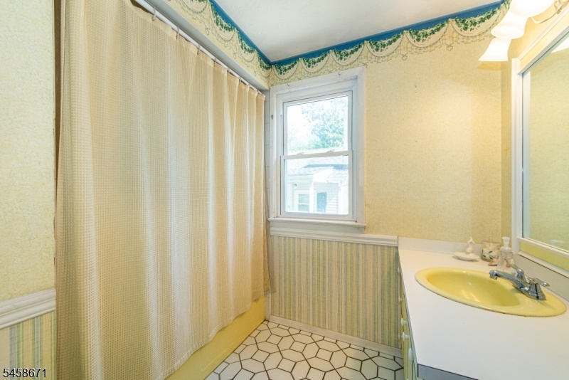Full Bathroom Downstairs