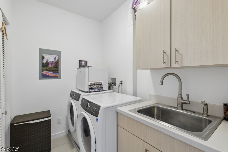 Apt A Laundry Room
