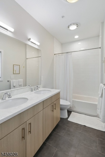Apt A Primary Bath