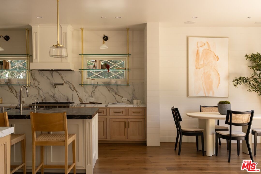 Breakfast nook