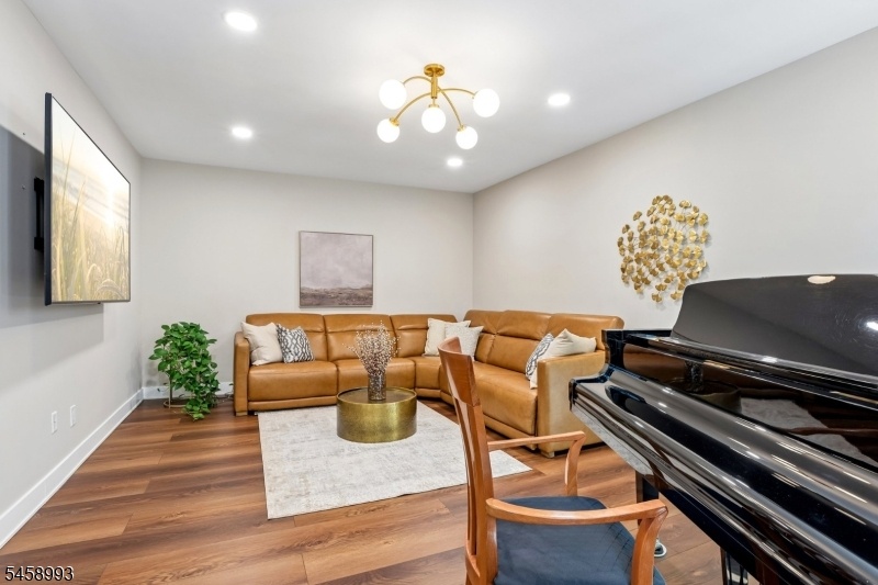 Living Rm