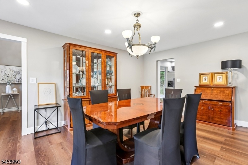 Dining Rm