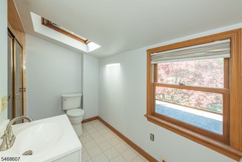 2nd floor Bath