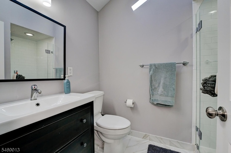 JR SUITE BATH