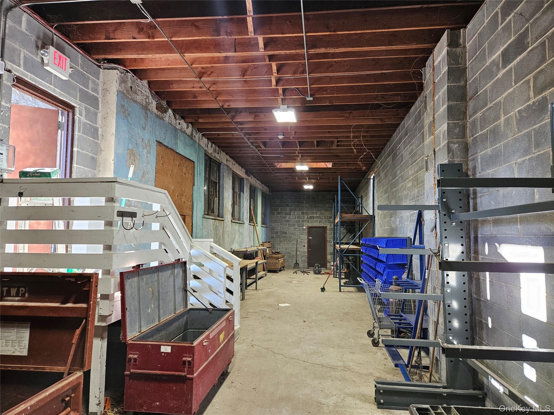 Warehouse/storage view 1