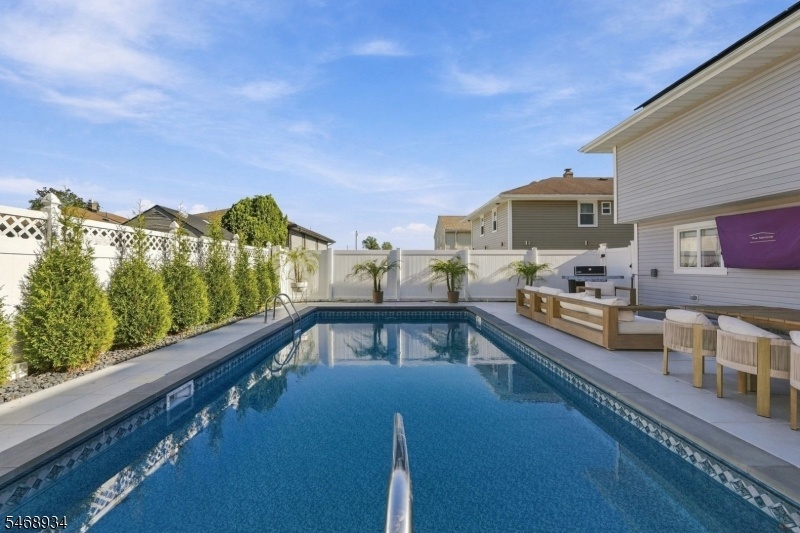 pool