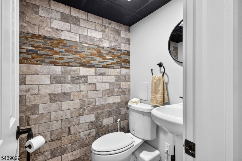 half bath basement