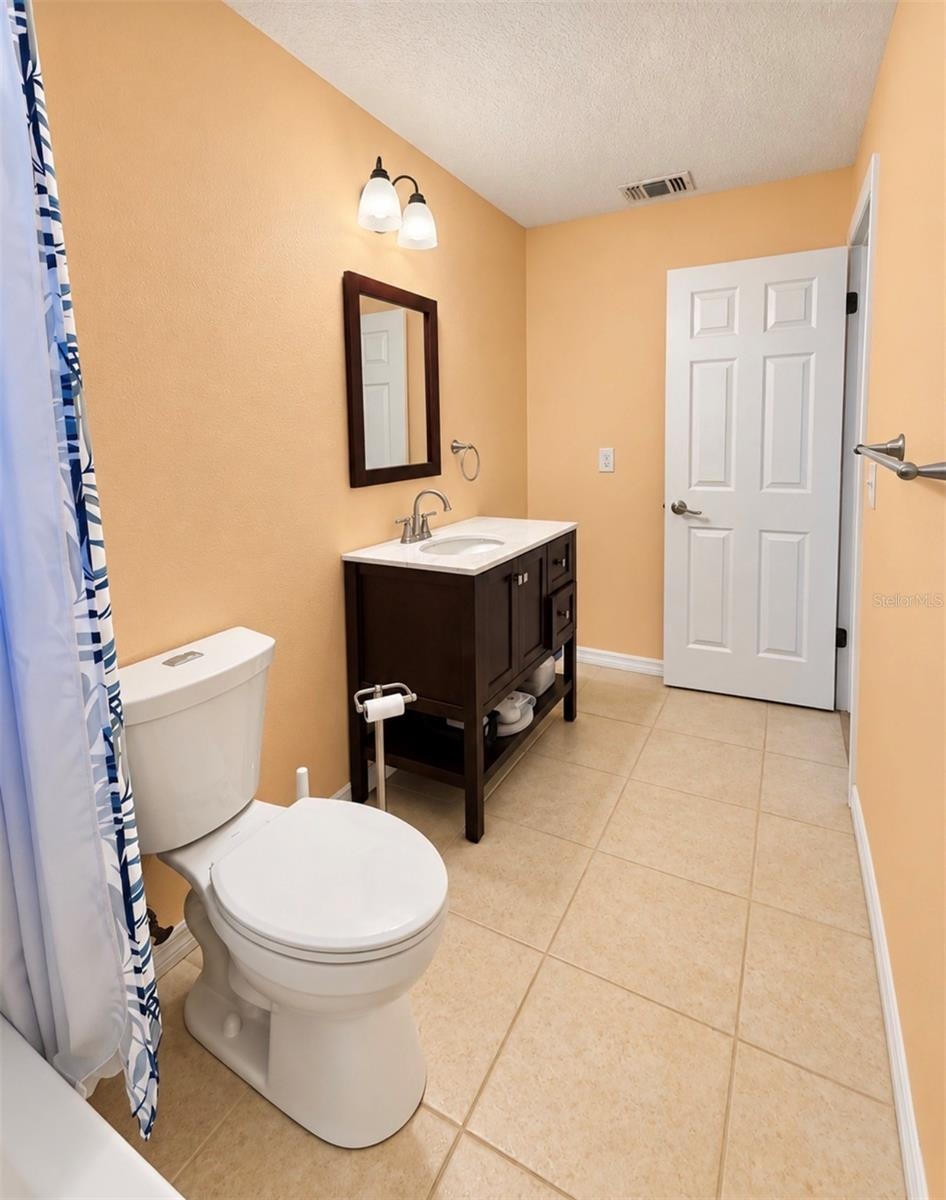2nd bathroom