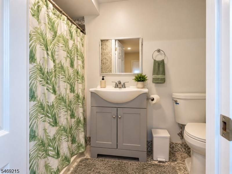 Ground Fll Bathroom Interior