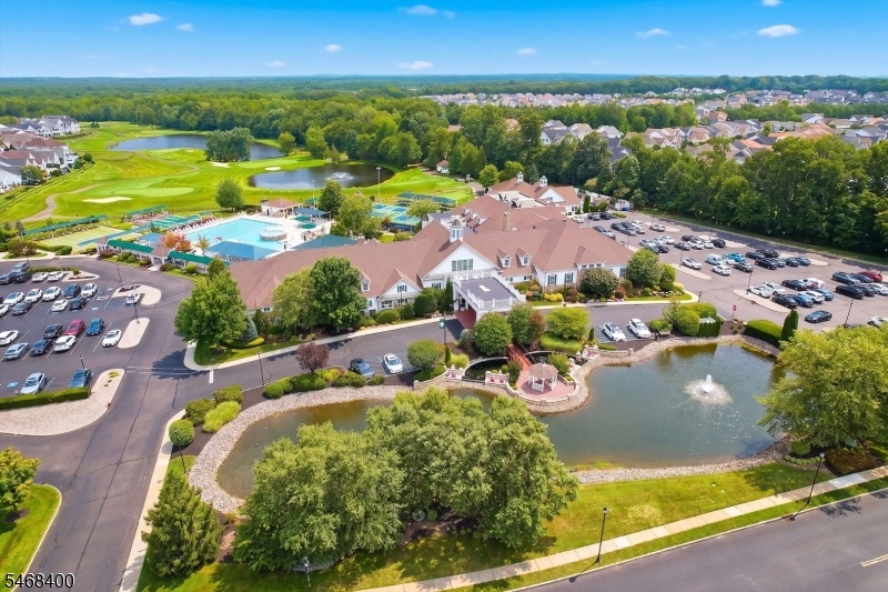 Beautful Grounds & Clubhouse