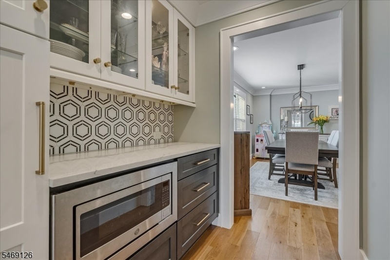 Butler's pantry