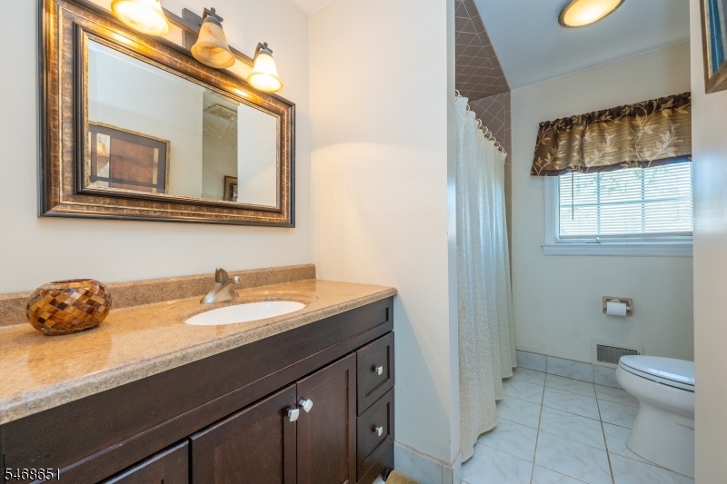 Main bathroom