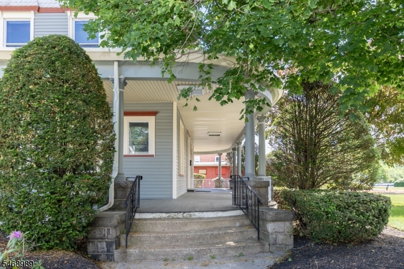 Side of Porch Entry