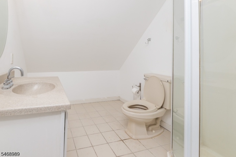 Third Floor Full bath