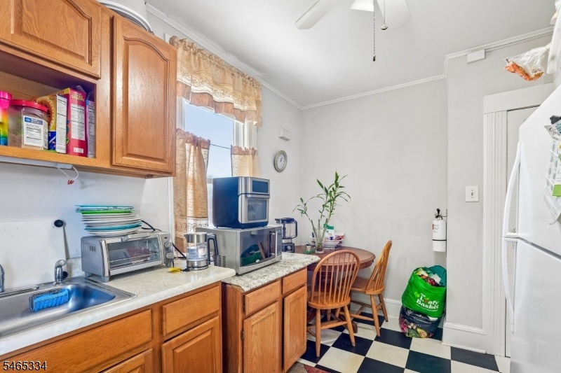 UNIT TWO KITCHEN