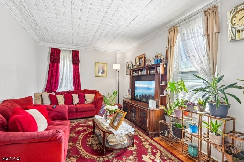 UNIT TWO LIVING ROOM