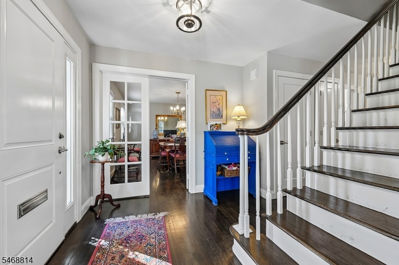 Foyer (view to Dining Room)