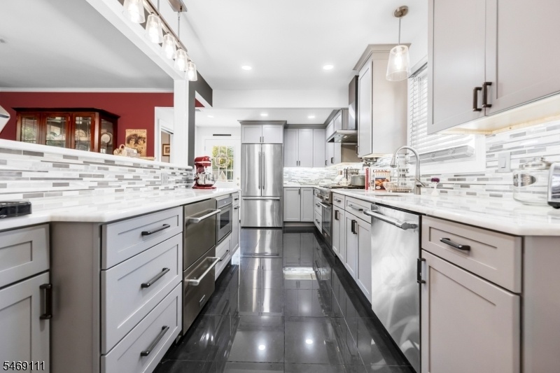 Kitchen 5