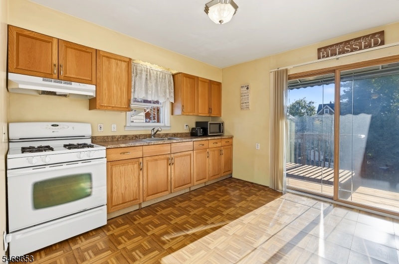 B - Kitchen