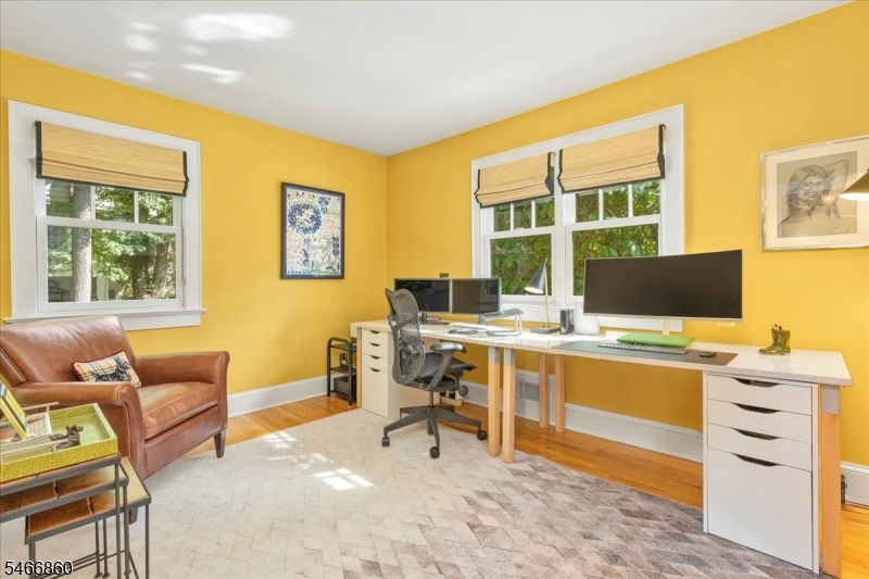 Bedroom 2/office