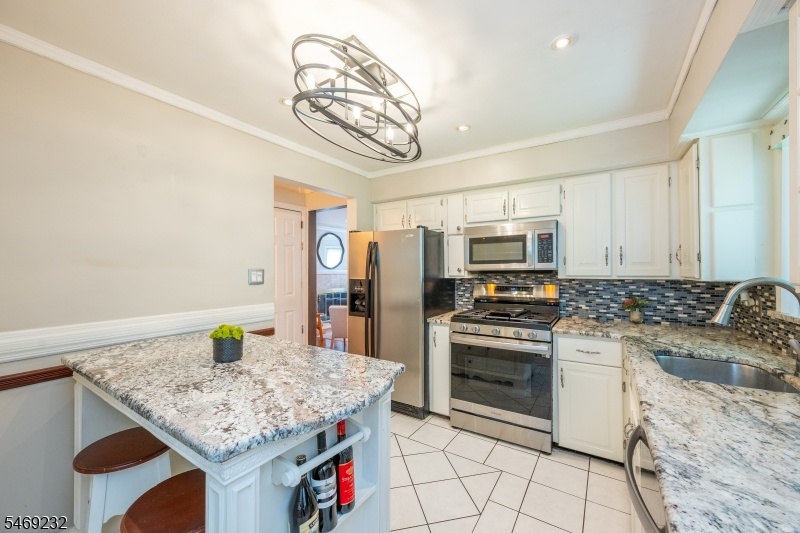 Kitchen 4