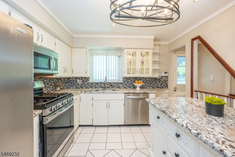 Kitchen 5