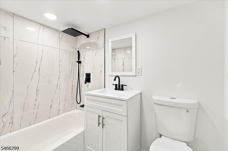 Rec Room/ Laundry Area